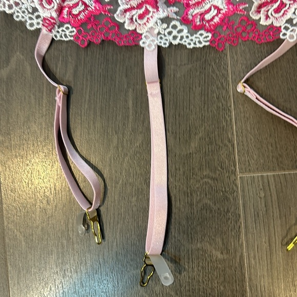 4-Piece Lace Mesh Babydoll Lingerie Set with Garter Belt Size L - Picture 9 of 12